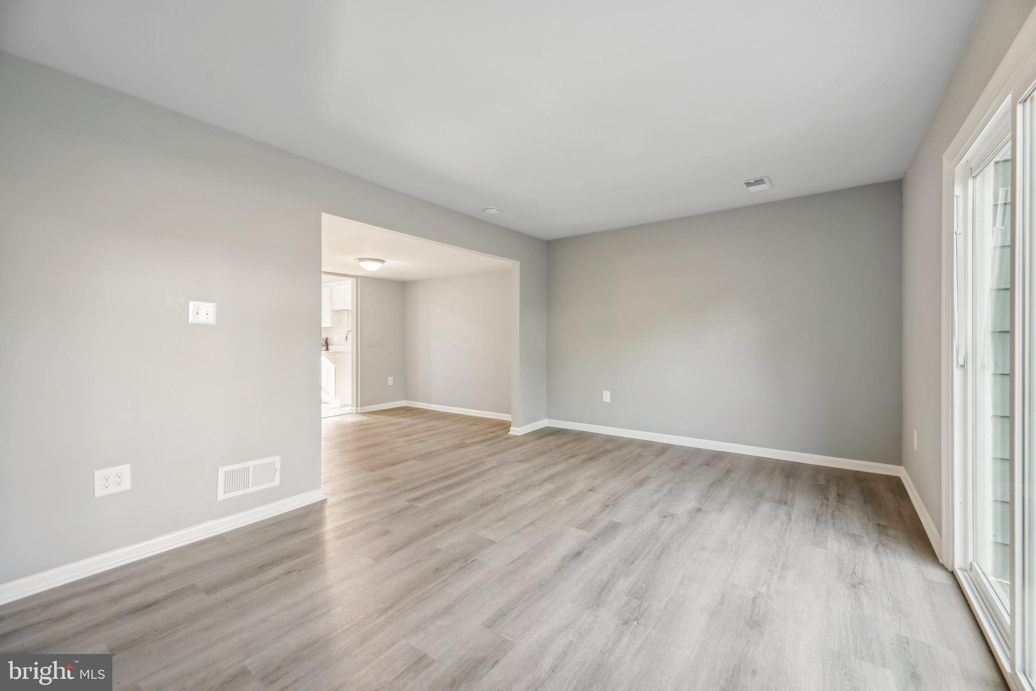 7615 GLENOLDEN PLACE