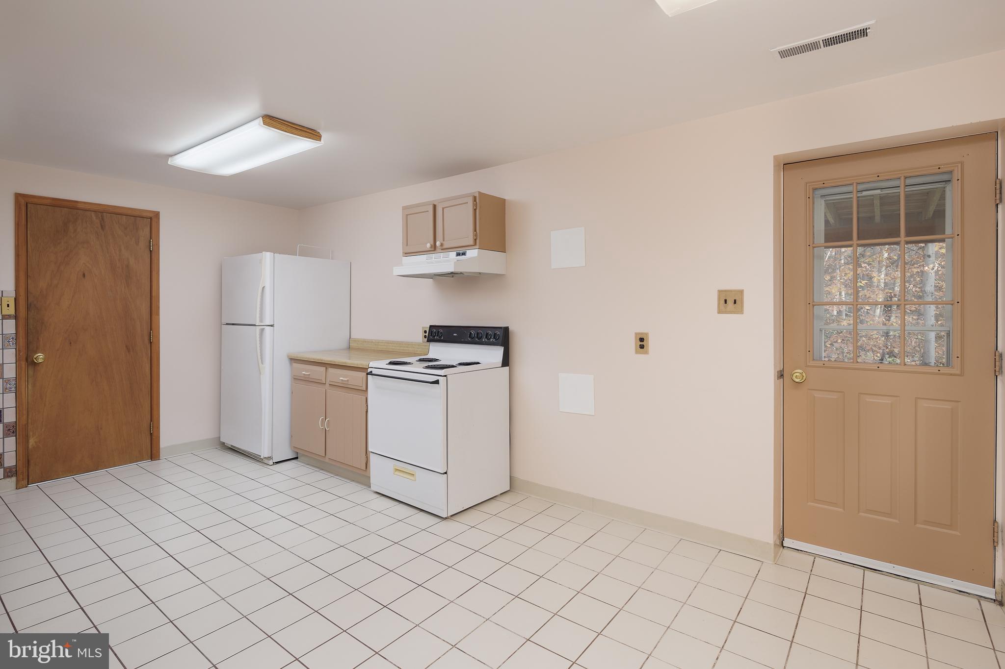 10419 MOUNT VERNON DRIVE