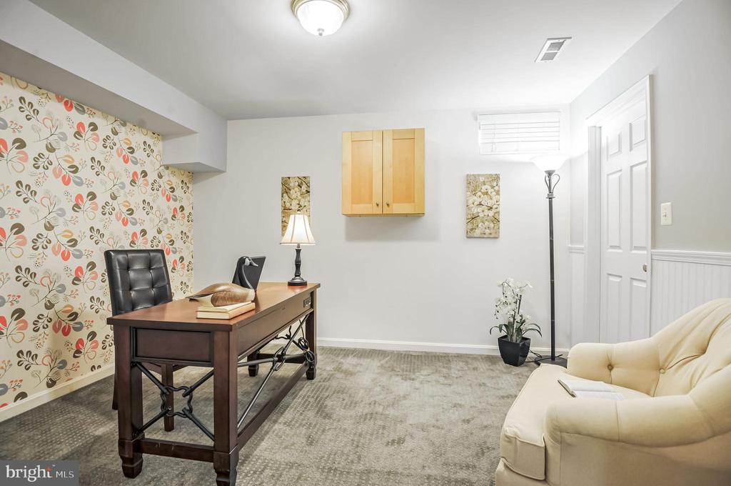 14308 GRACKLE COURT