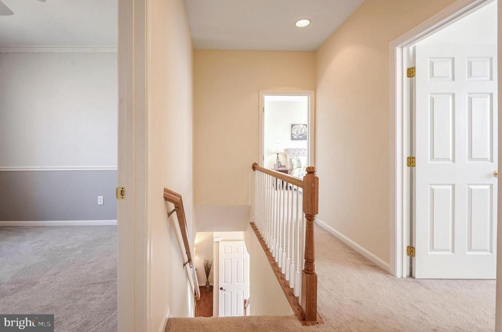 14308 GRACKLE COURT