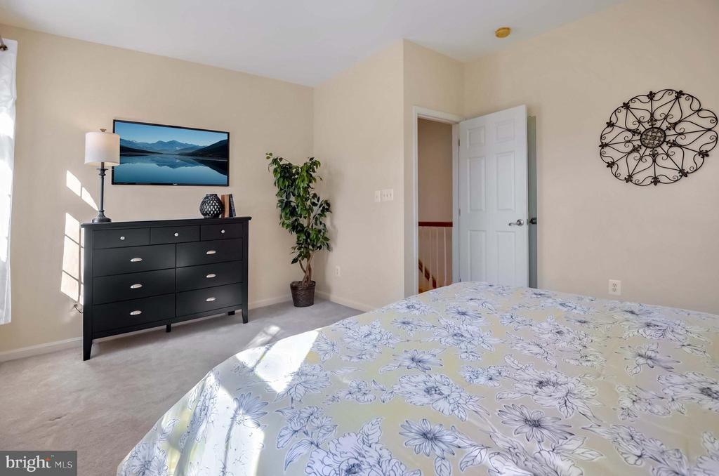 14308 GRACKLE COURT
