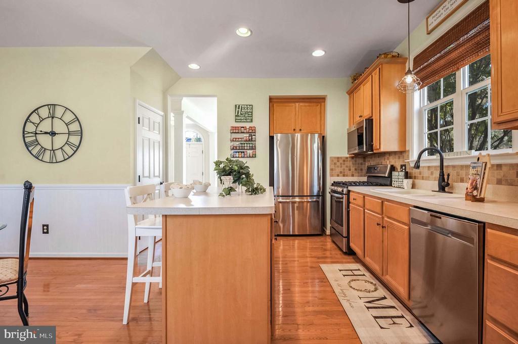 14308 GRACKLE COURT