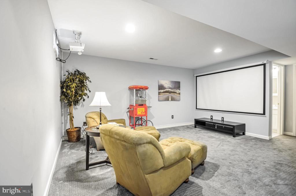 14308 GRACKLE COURT