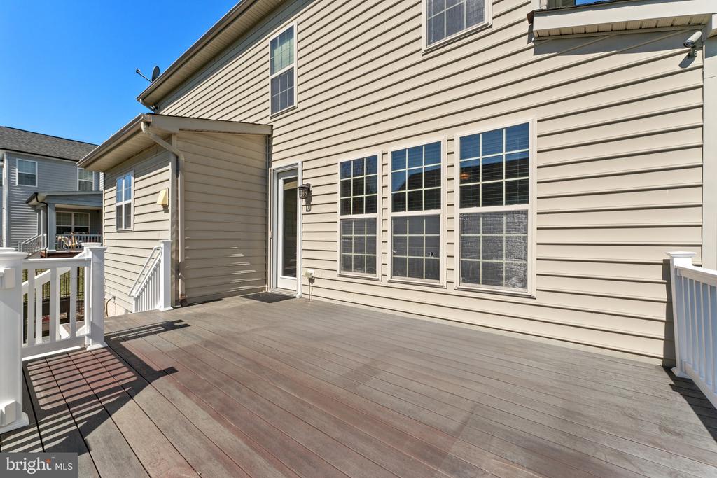16277 JETTY LOOP