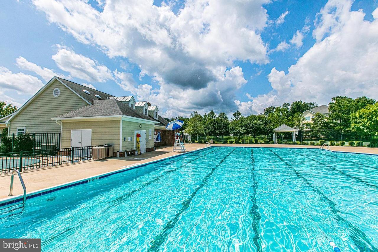 15996 GREYMILL MANOR DRIVE