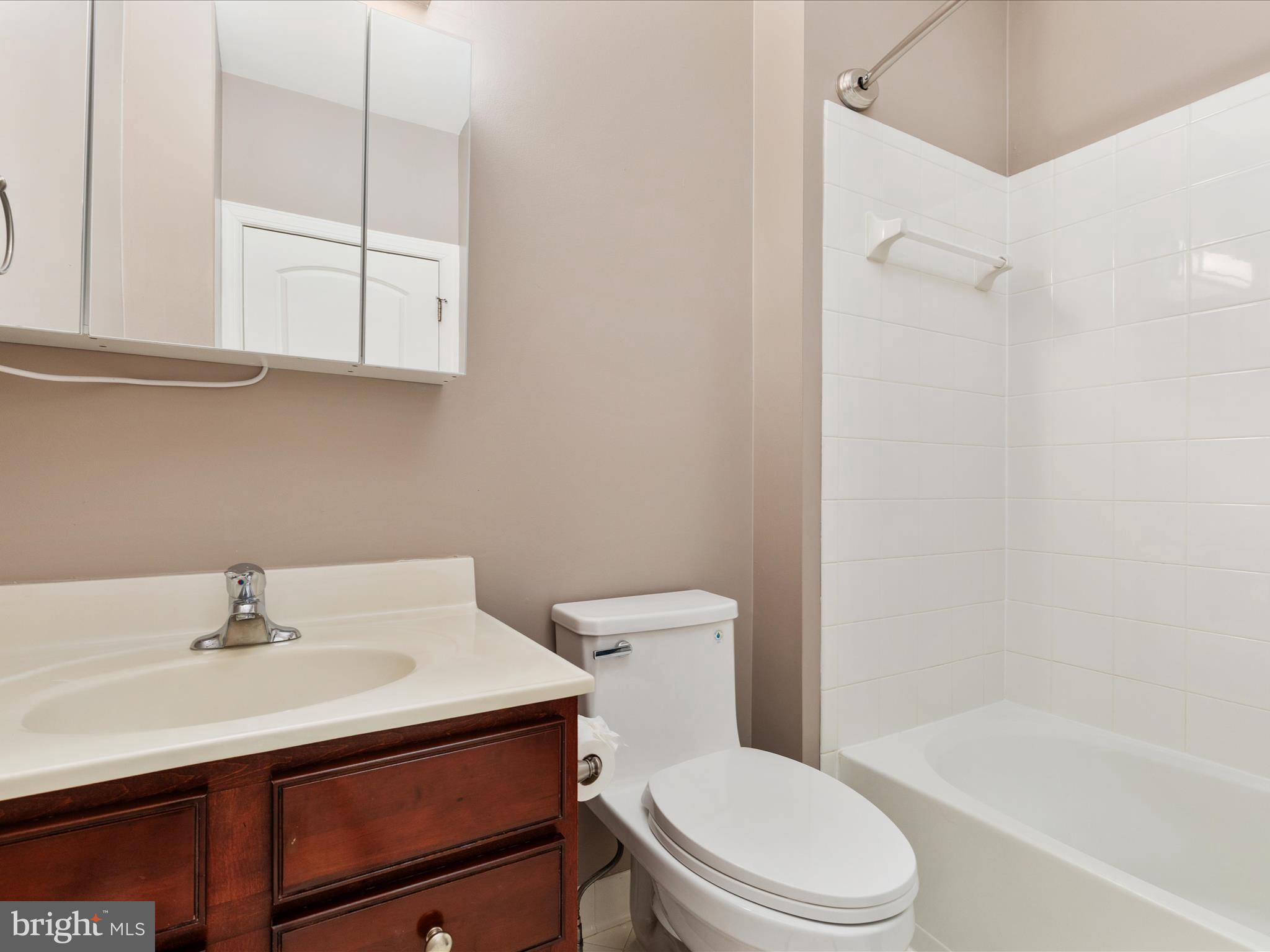 15996 GREYMILL MANOR DRIVE