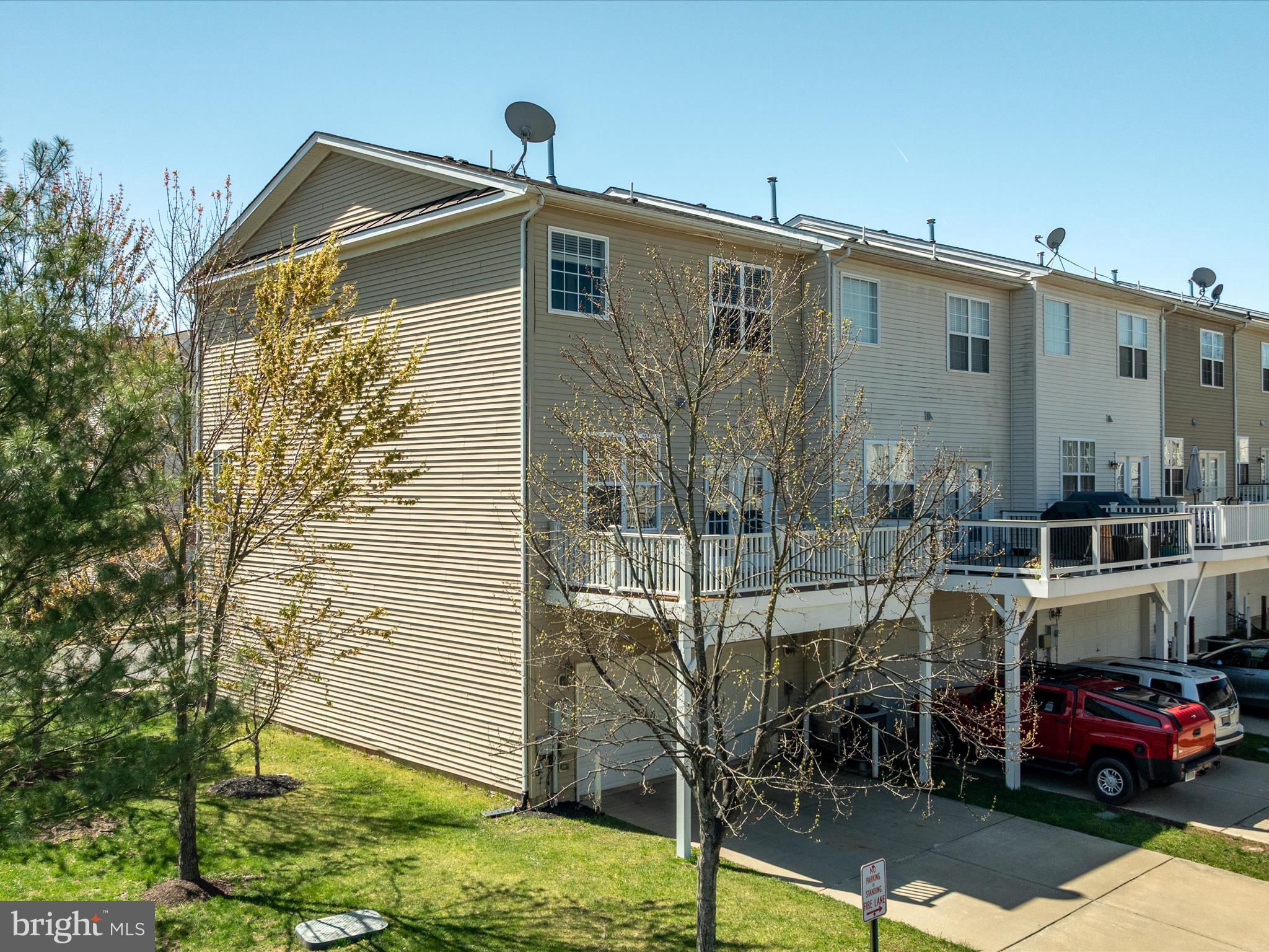 15996 GREYMILL MANOR DRIVE