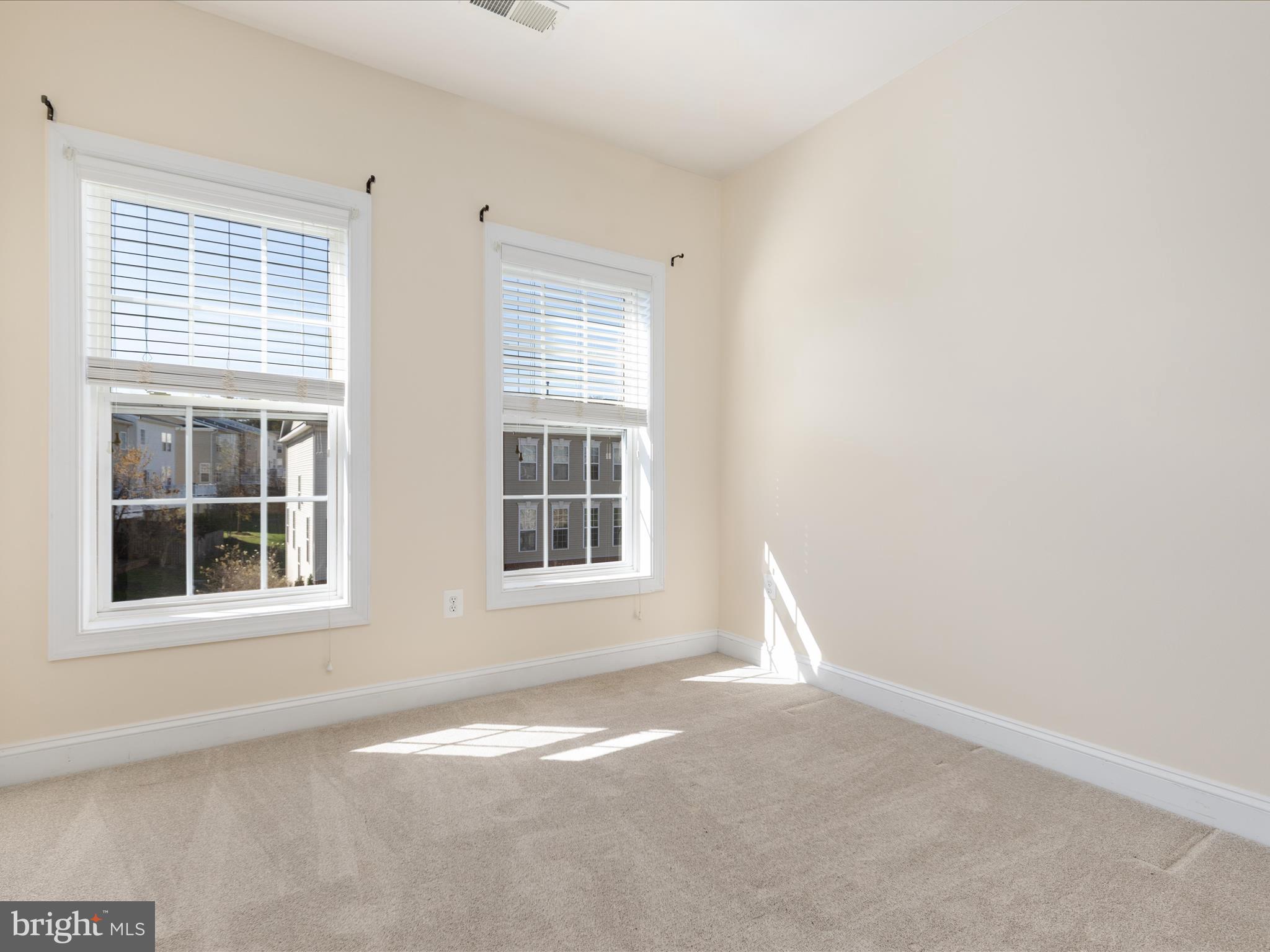 15996 GREYMILL MANOR DRIVE