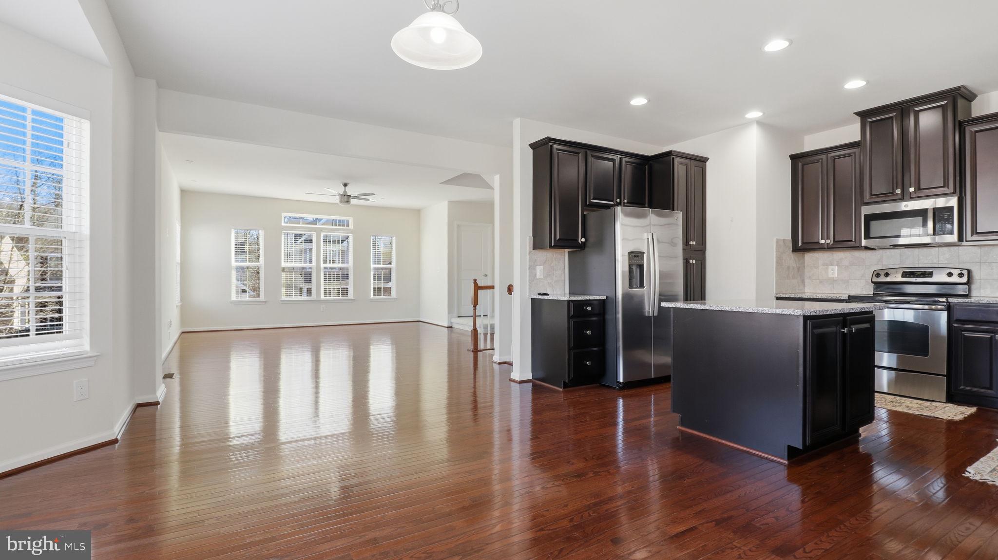 12690 LAKESIDE COURT