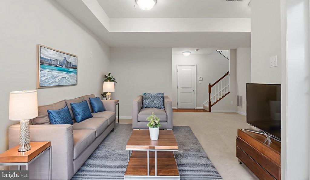12690 LAKESIDE COURT