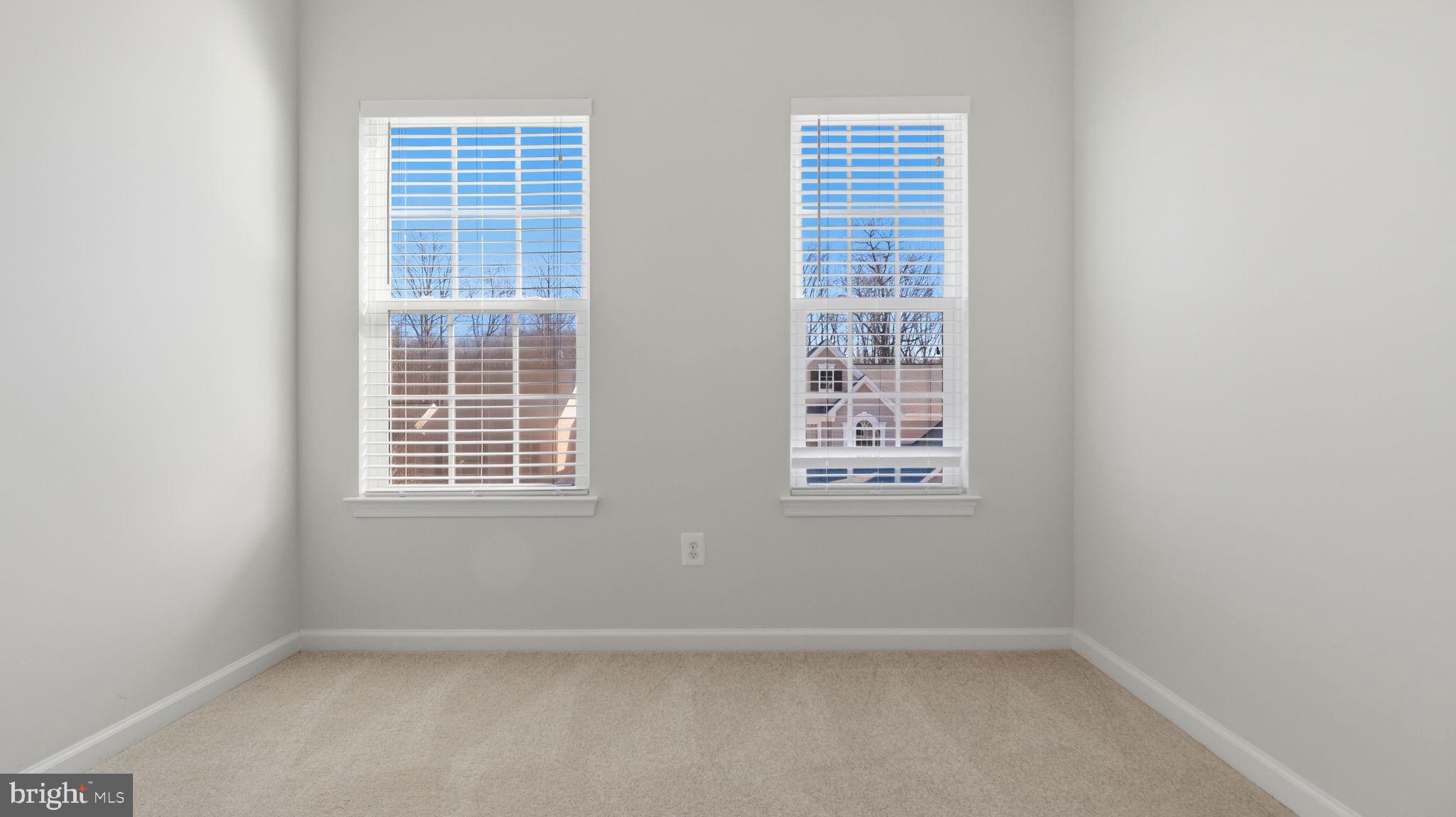 12690 LAKESIDE COURT