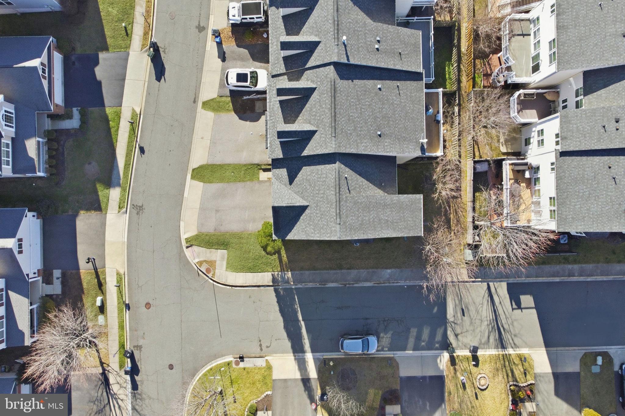 12690 LAKESIDE COURT