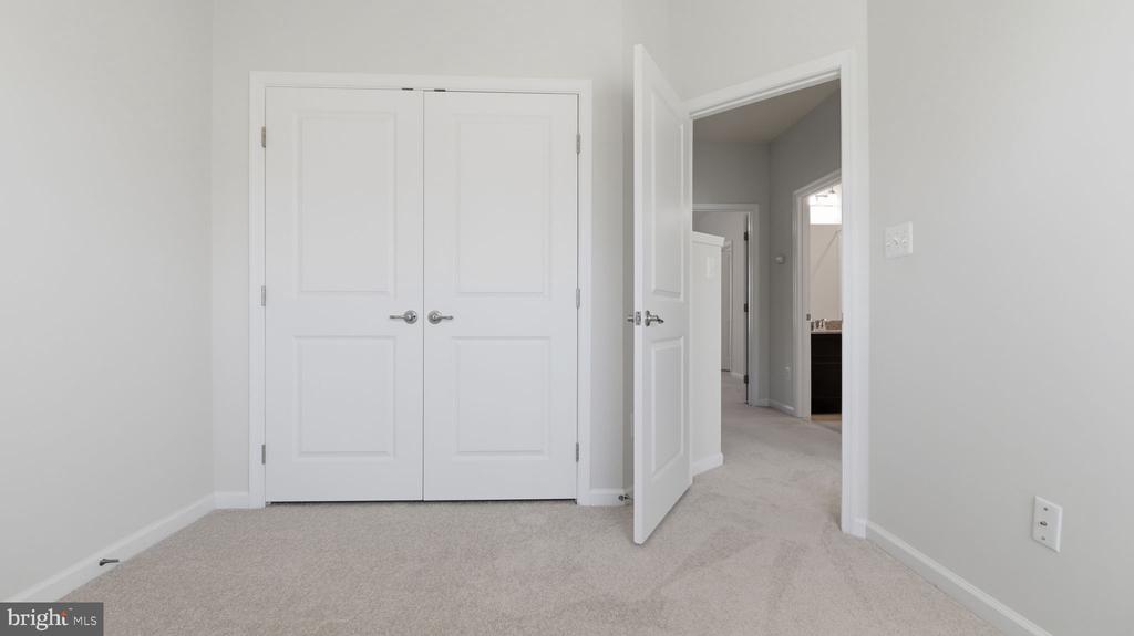 12690 LAKESIDE COURT