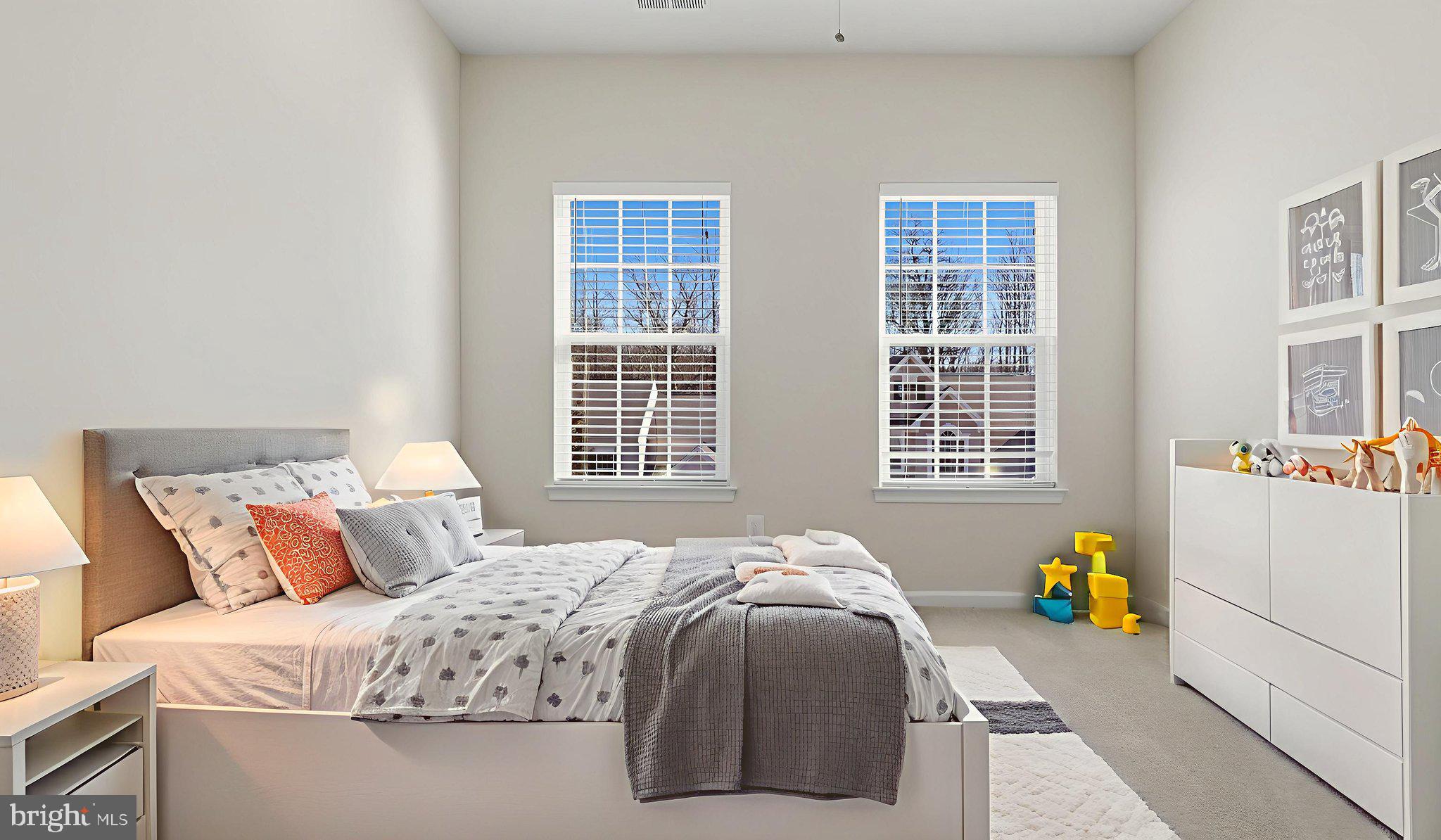 12690 LAKESIDE COURT