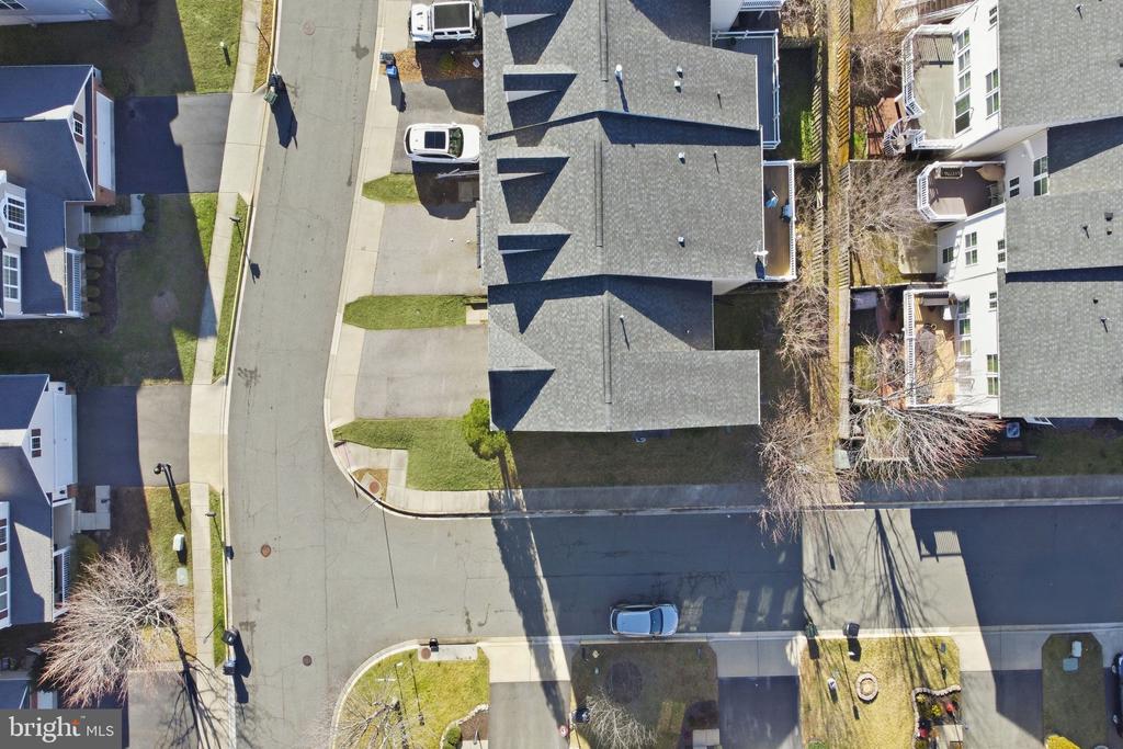 12690 LAKESIDE COURT
