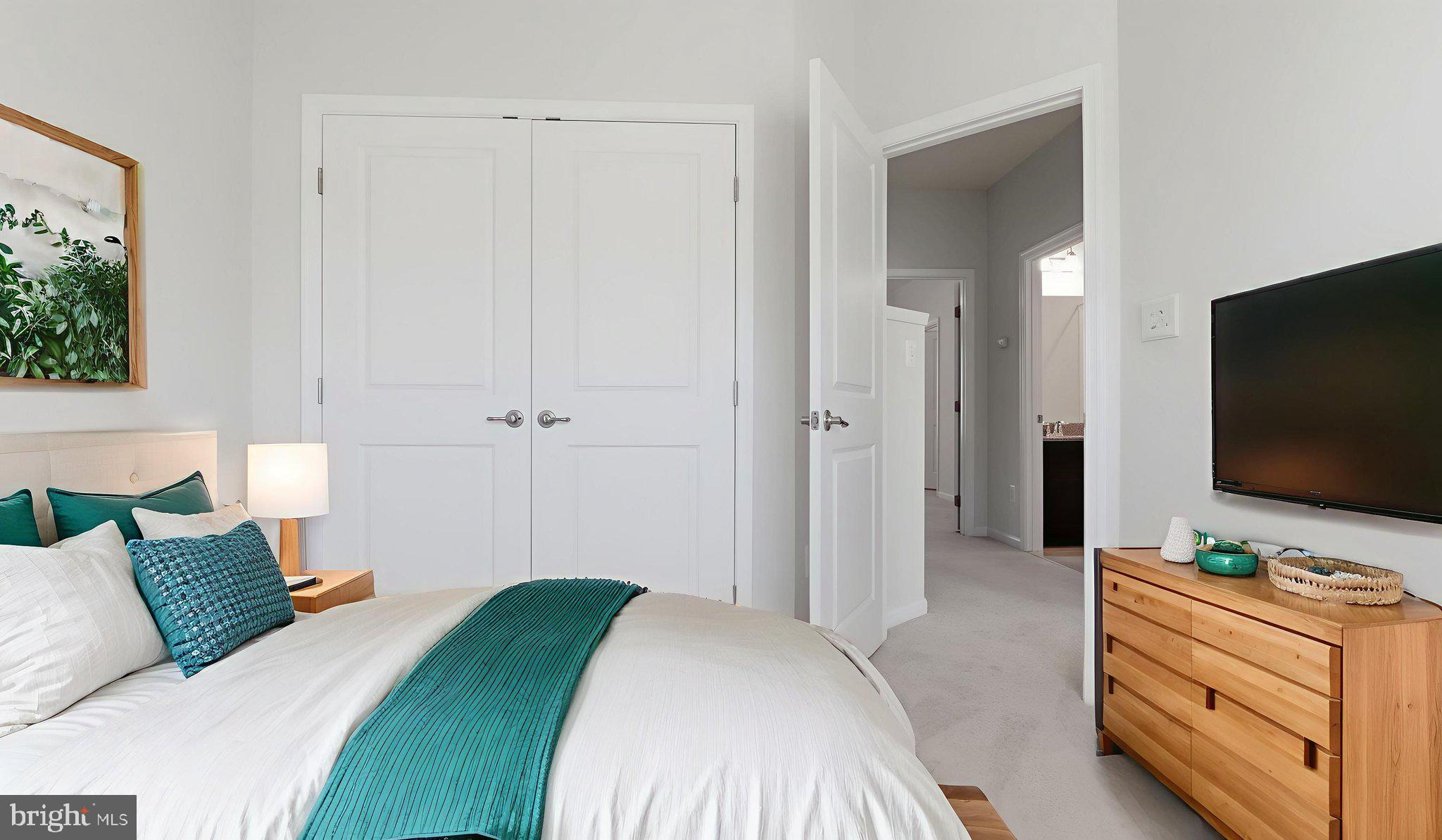 12690 LAKESIDE COURT