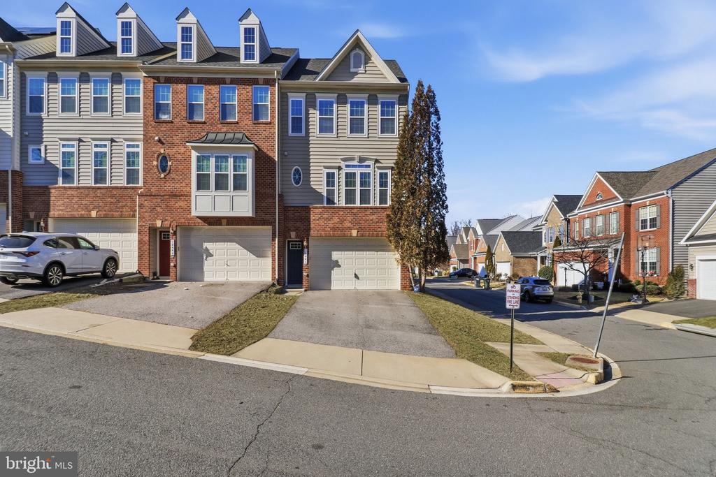 12690 LAKESIDE COURT