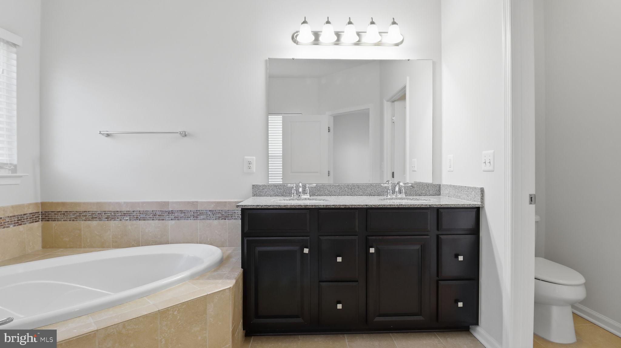 12690 LAKESIDE COURT