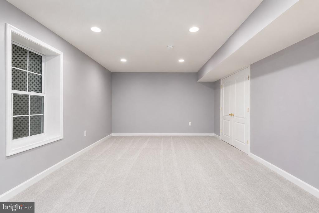 13020 QUAY COURT
