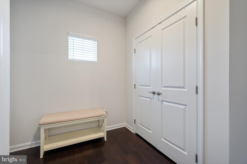 12711 NORWOOD DRIVE