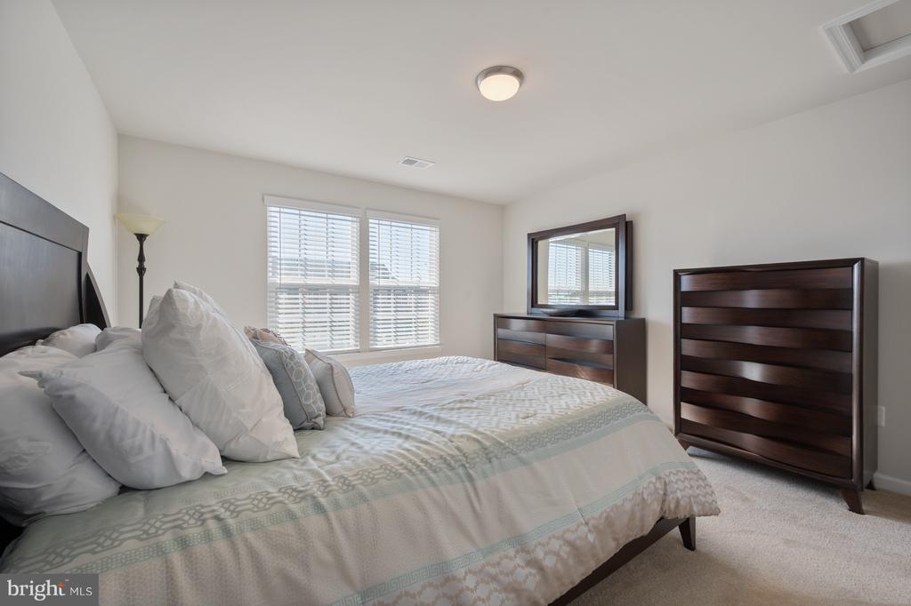 12711 NORWOOD DRIVE