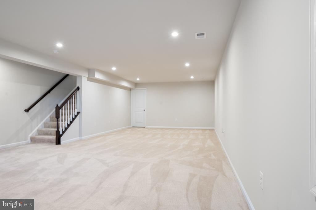 12711 NORWOOD DRIVE