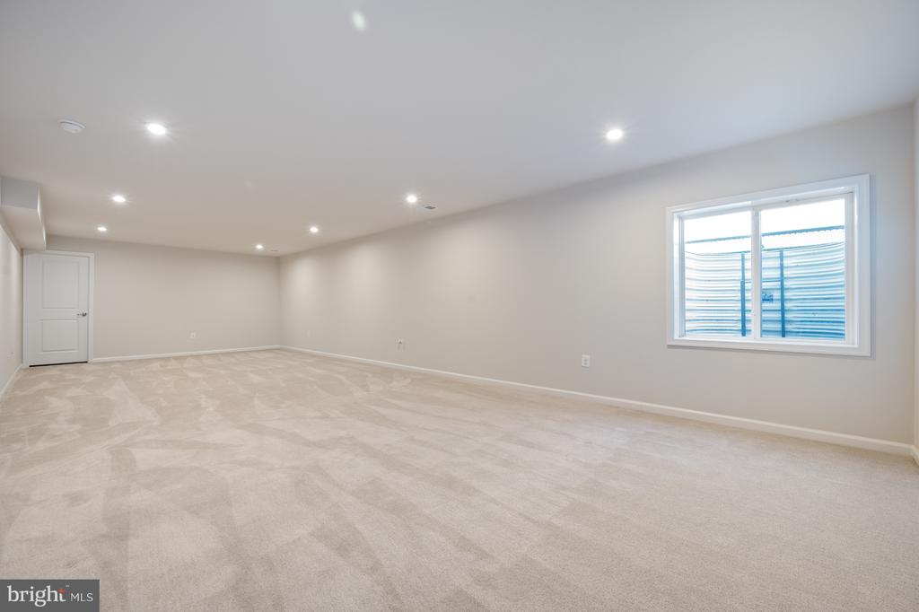 12711 NORWOOD DRIVE