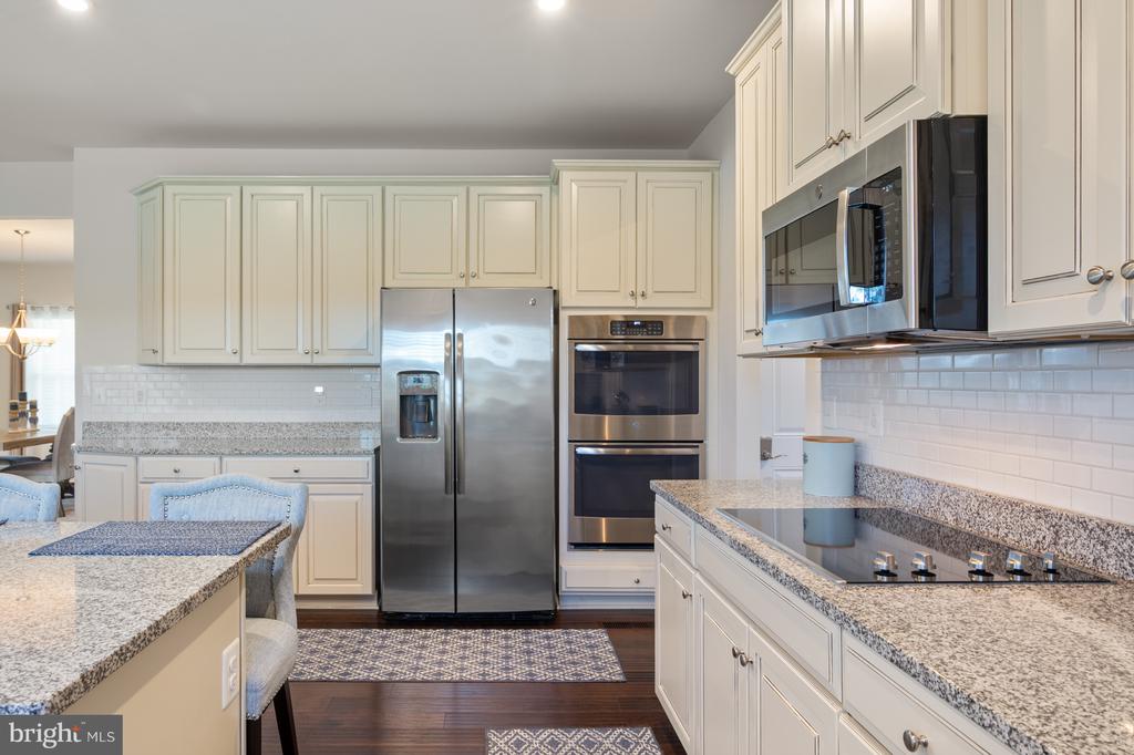 12711 NORWOOD DRIVE