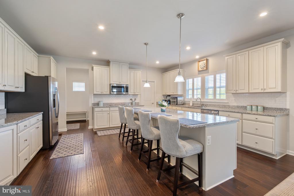 12711 NORWOOD DRIVE