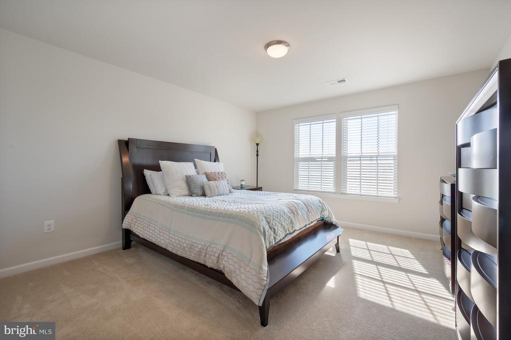 12711 NORWOOD DRIVE