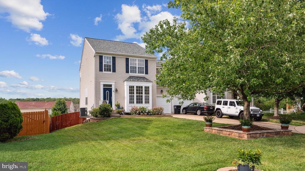 5 VARGAS COURT
