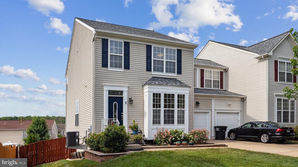 5 VARGAS COURT