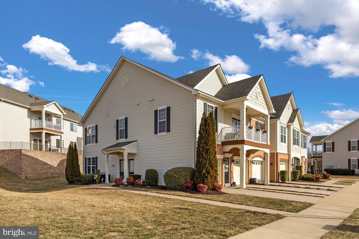 85 STROTHER LANE 101