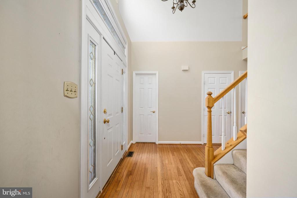 4 WREN WAY COURT