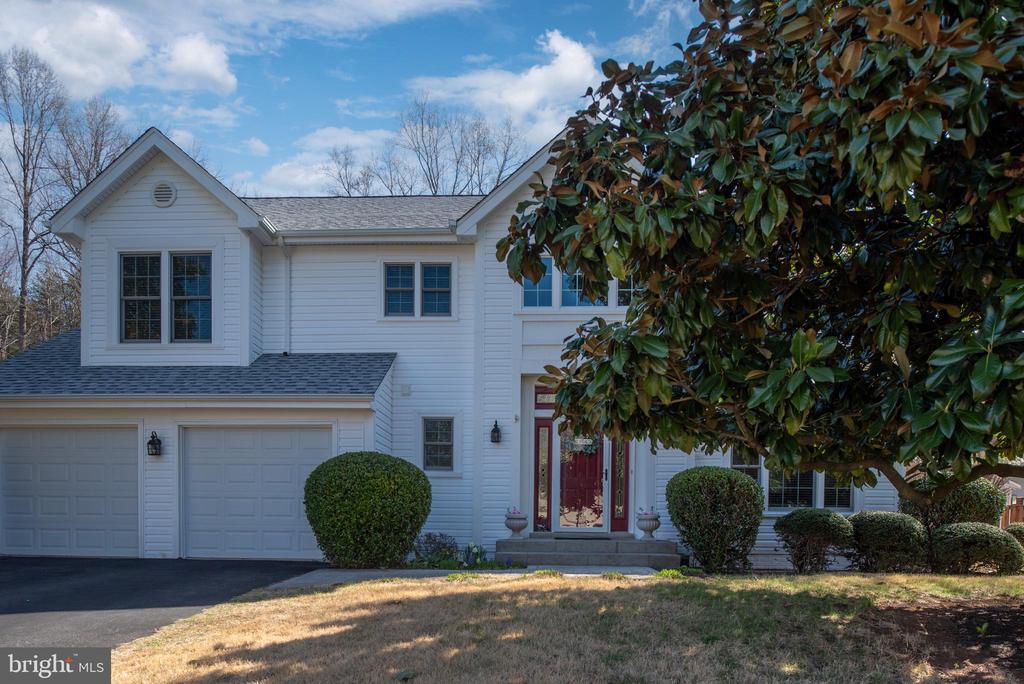 4 WREN WAY COURT