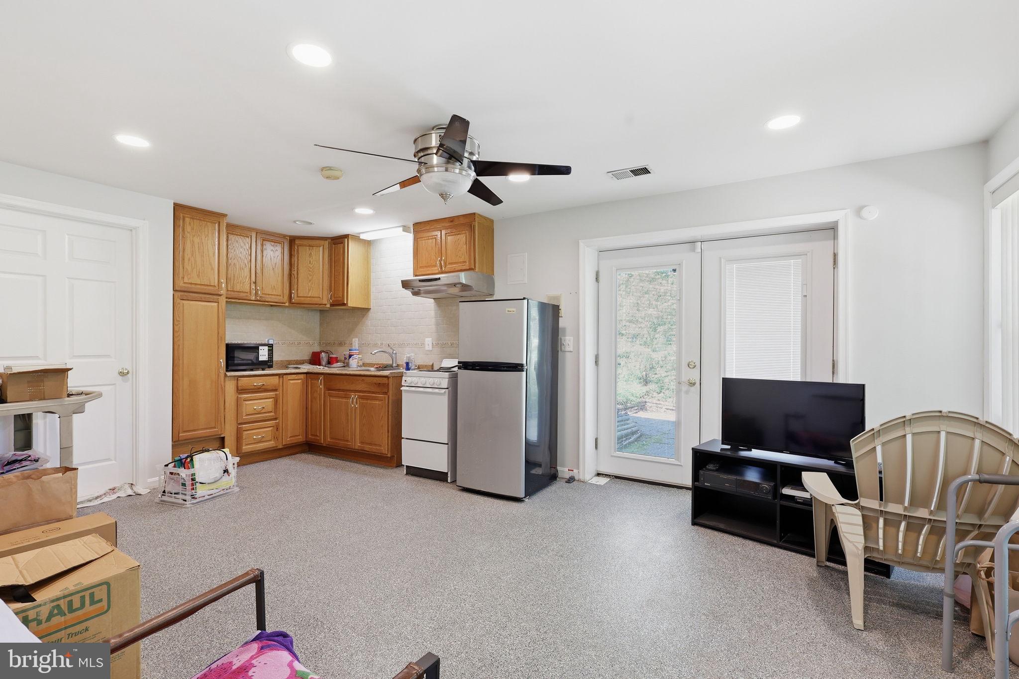 1128 AQUIA DRIVE