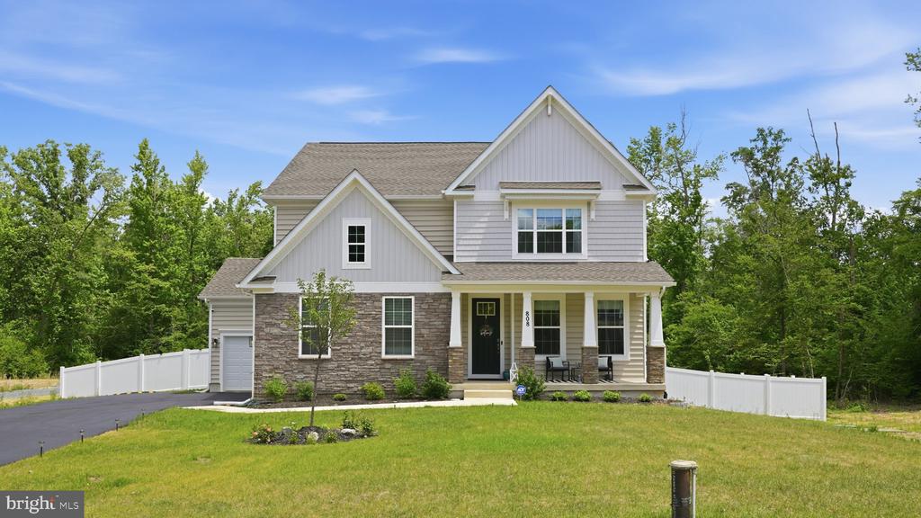 808 LONG MEADOW DRIVE