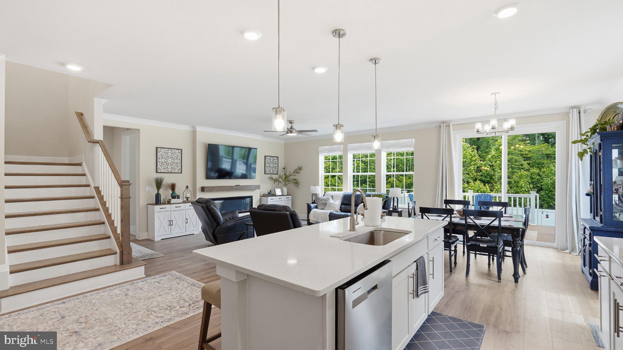 808 LONG MEADOW DRIVE