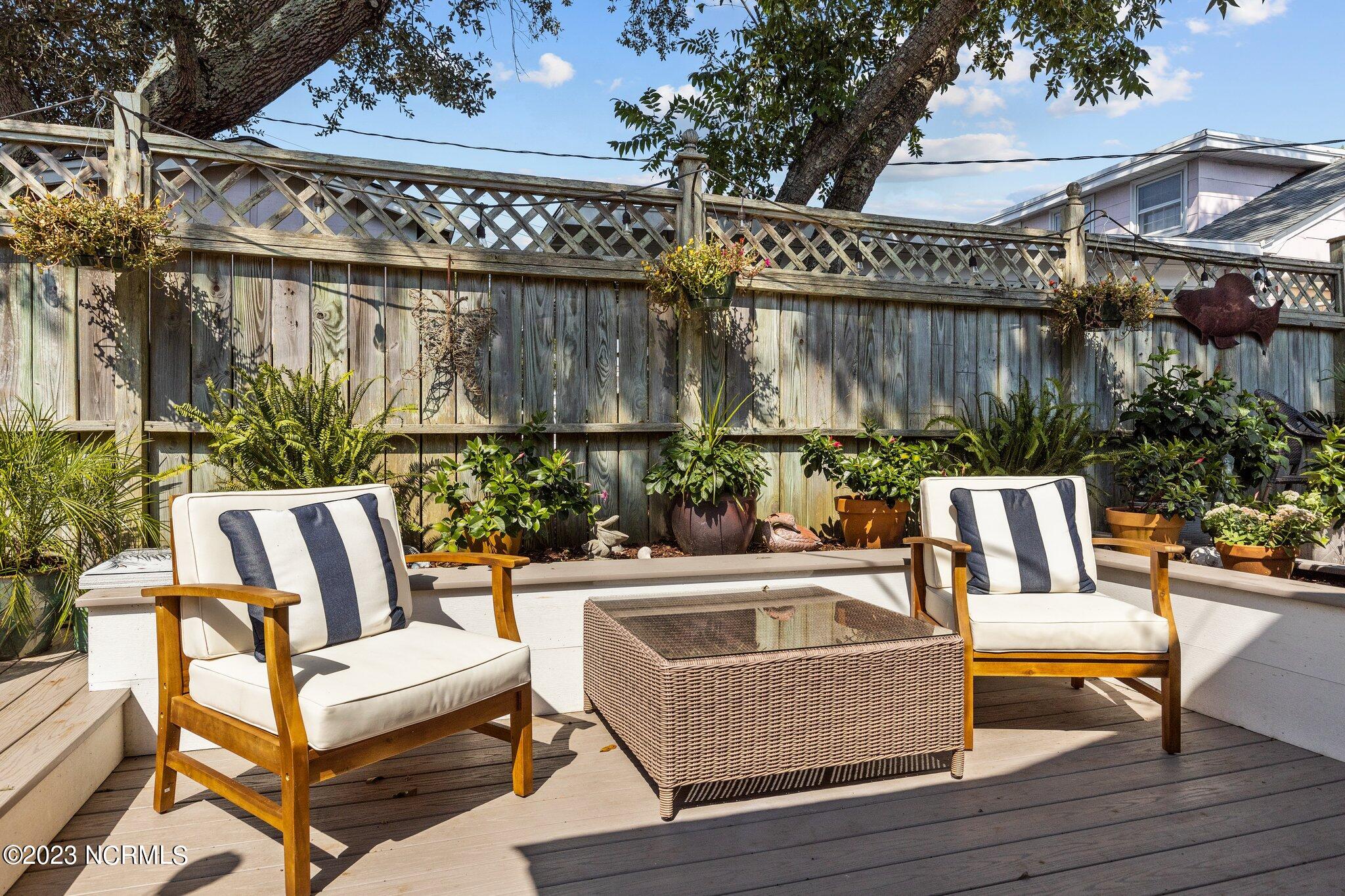 2101 Arendell Street