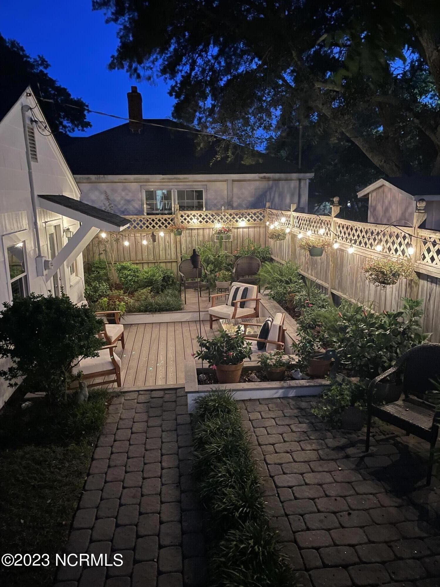 2101 Arendell Street