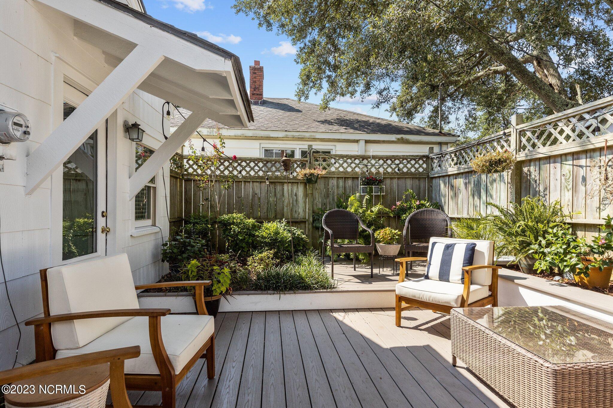 2101 Arendell Street