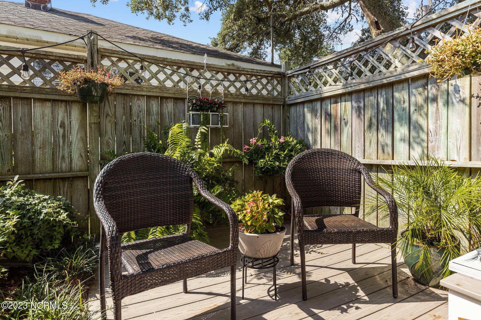 2101 Arendell Street