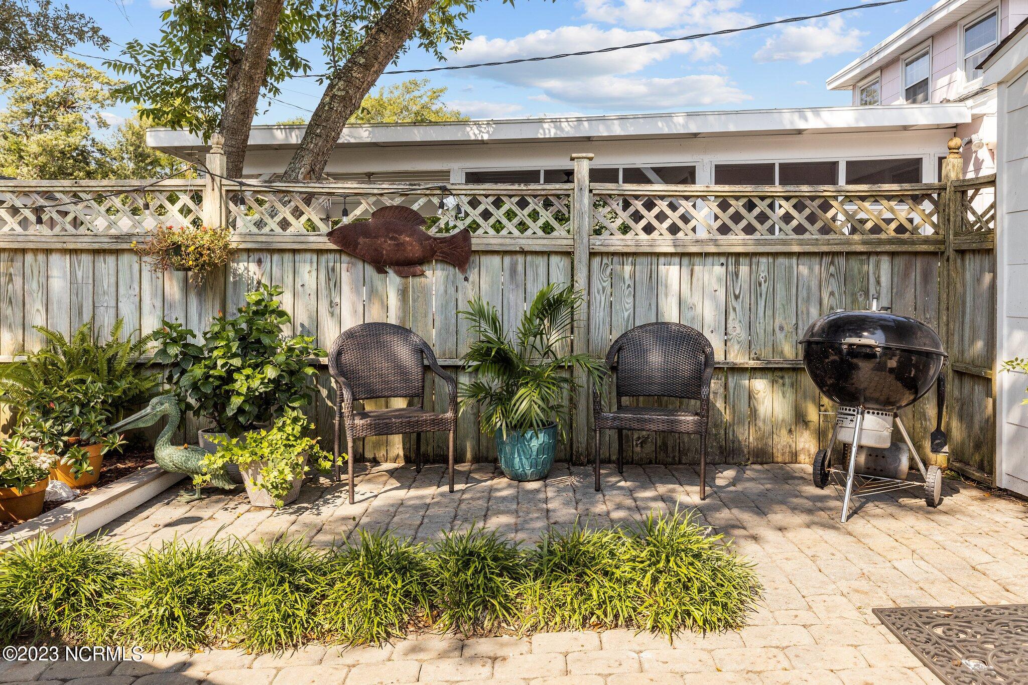 2101 Arendell Street