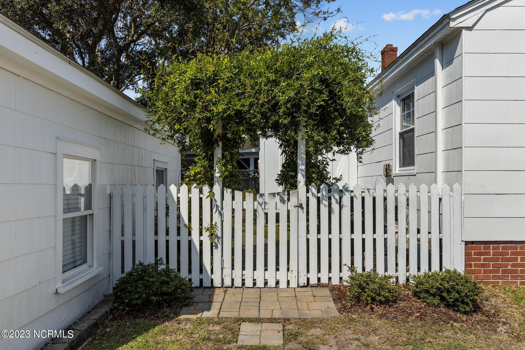 2101 Arendell Street