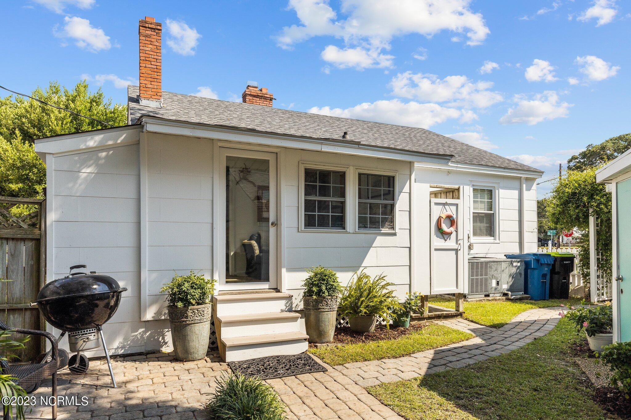 2101 Arendell Street