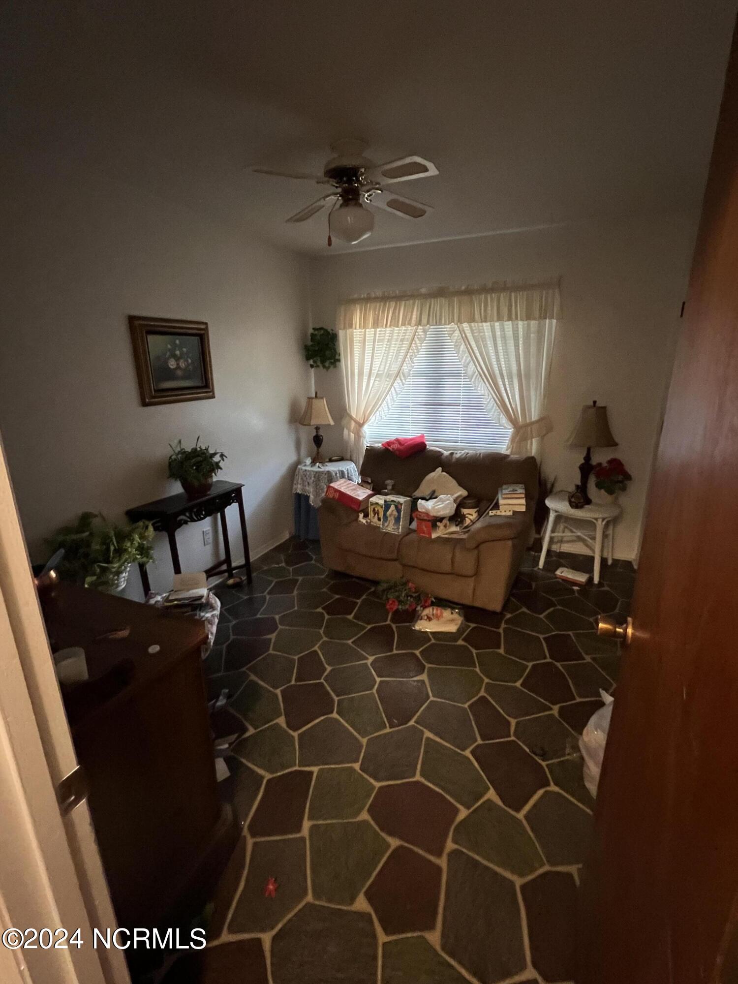 659 Harkers Island Road