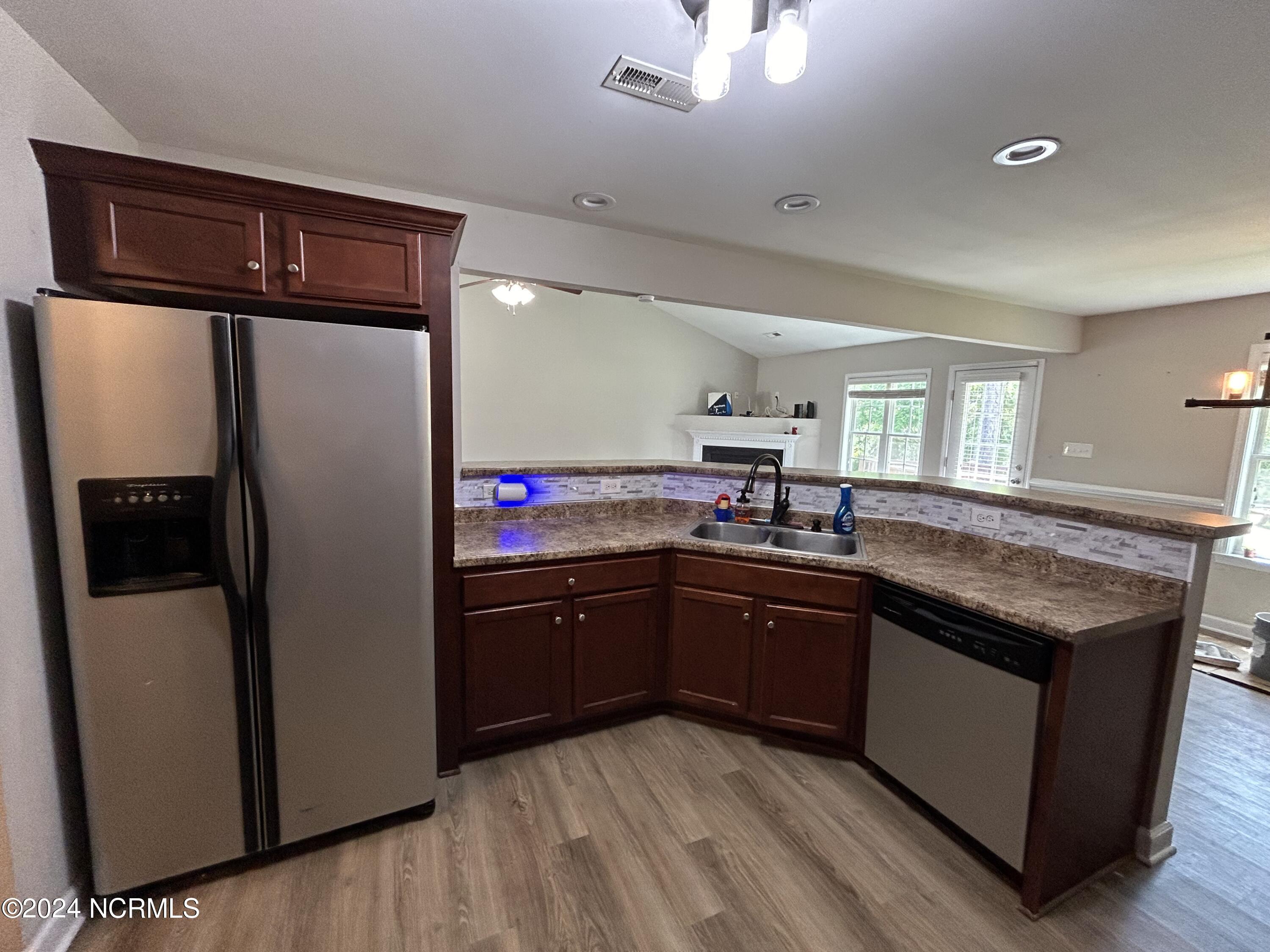307 Moray Court