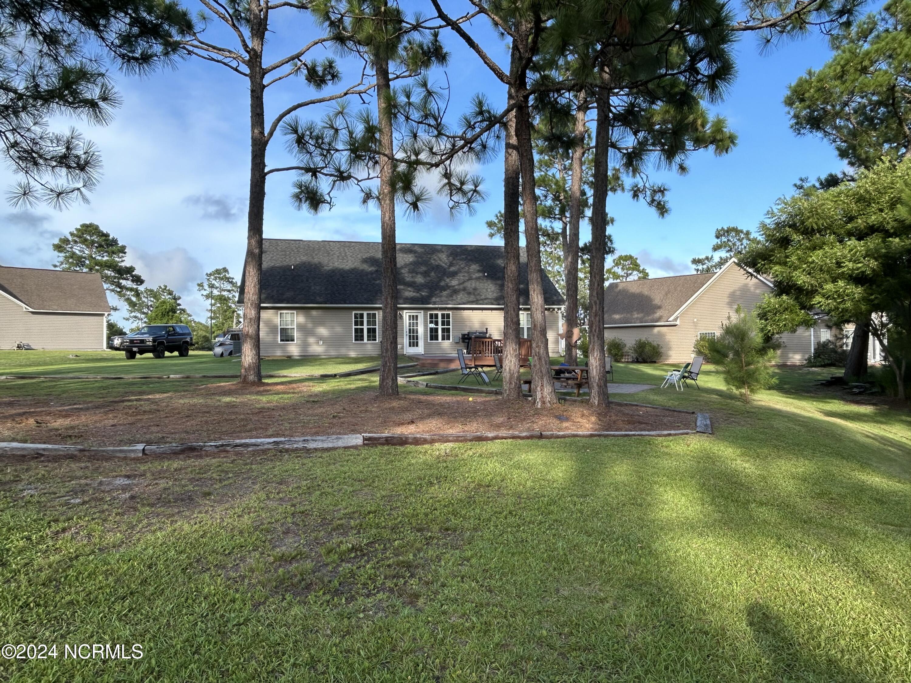 307 Moray Court