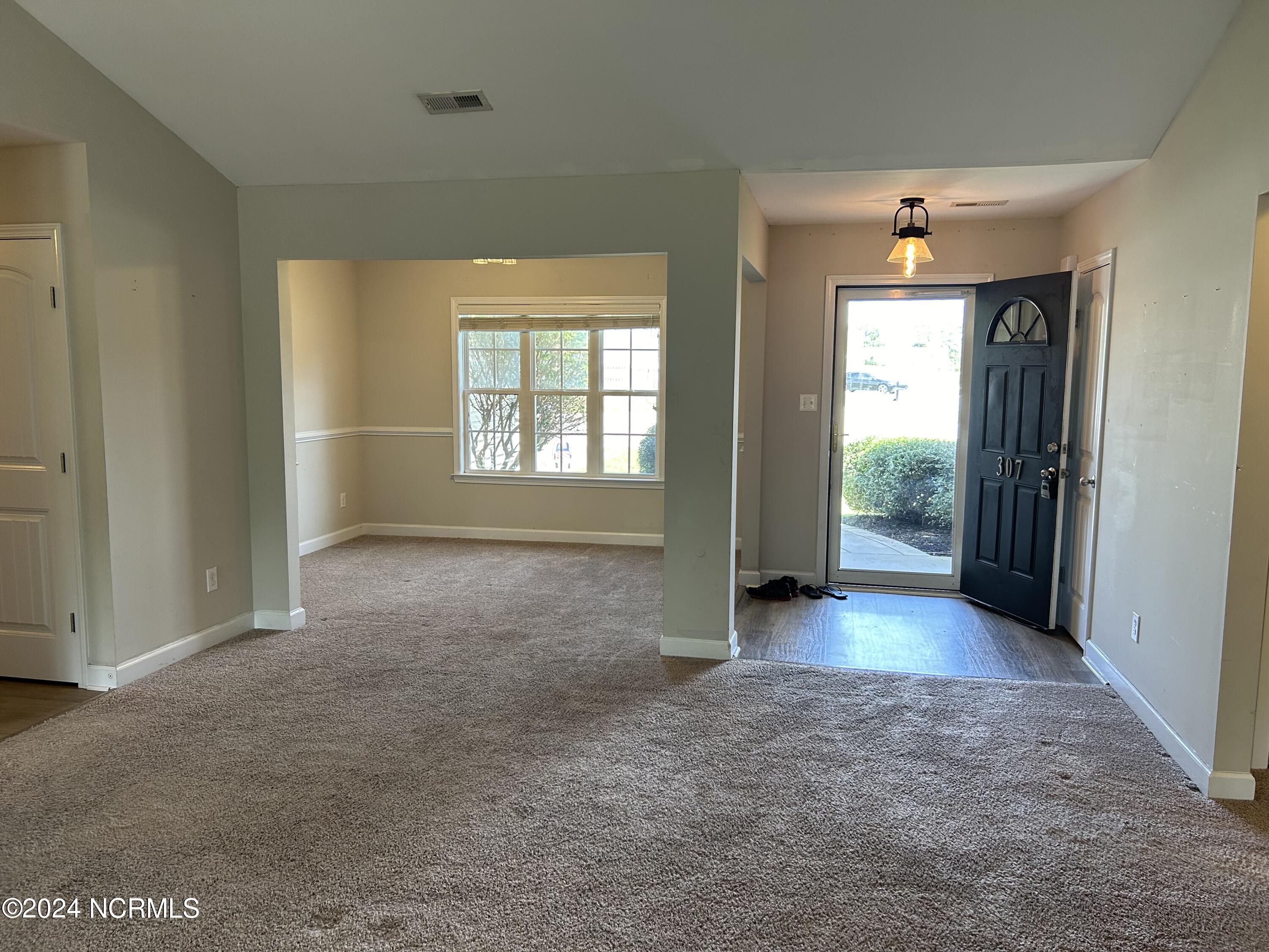 307 Moray Court