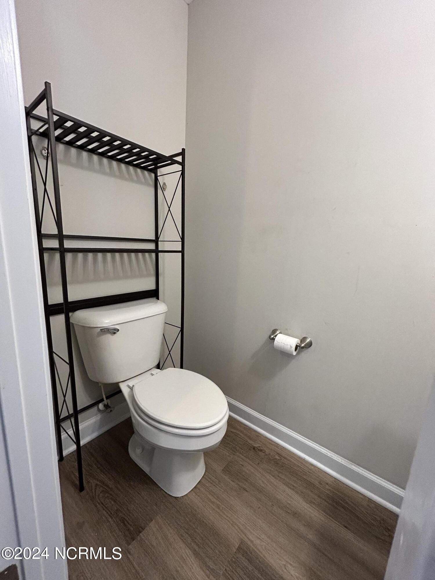307 Moray Court